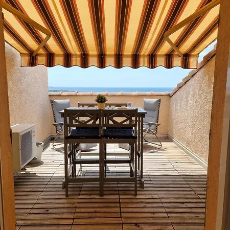 Cosy With Beautiful Sea View Bandol
